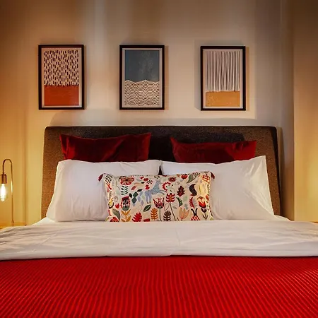 Lola Flats By Oval Aparthotel *