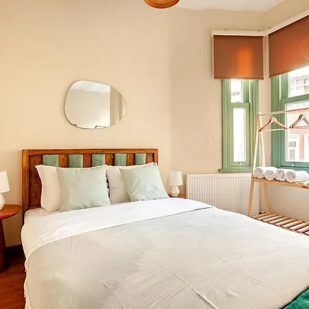 Lola Flats By Oval Aparthotel