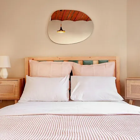Aparthotel Lola Flats By Oval *